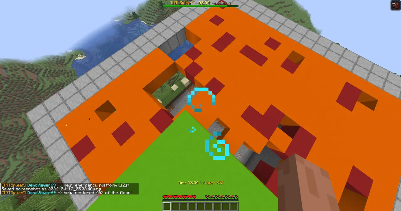 TNT Spleef gameplay screenshot showing 499+ coins